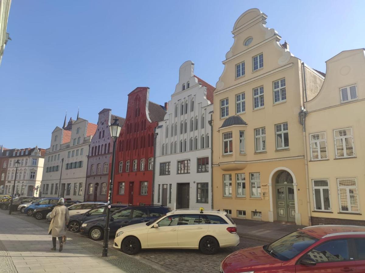 Altstadt Luebsche Strasse Wißmar Buitenkant foto